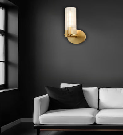 ELEGANT ANTIQUE METAL WALL LAMP