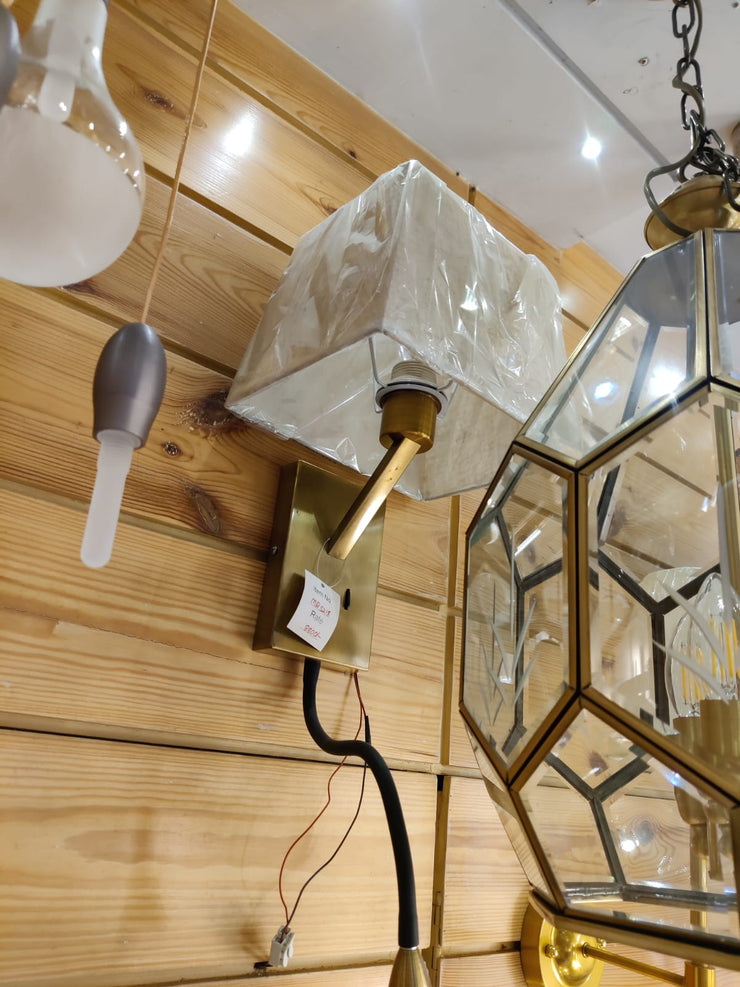 CANDID WHITE AND GOLDEN DESIGNER WALL LAMP