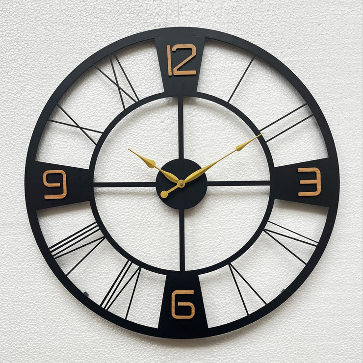 ANTIQUE GLAMOUROUS BLACK VINTAGE WALL CLOCK
