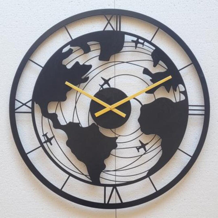 ATLAS CIRCULAR BLACK EXTRAVAGENOUS WALL CLOCK