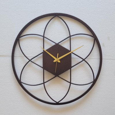LOOPED METAL ANTIQUE WALL CLOCK