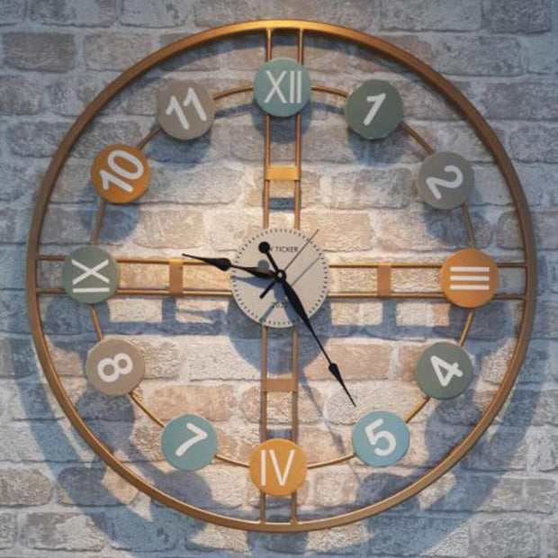 ROMAN BEAUTIFUL METALLIC COPPER FINISH ROUND WALL CLOCK