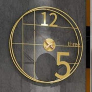 DE LUXE METAL ANTIQUE WALL CLOCK