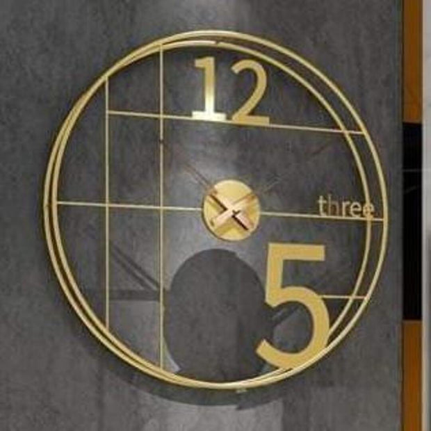 DE LUXE METAL ANTIQUE WALL CLOCK