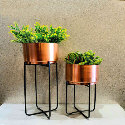 COPPER & GOLD TONED ANTIQUE PIECE RINGER SHAPED PLANTER