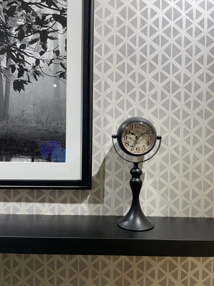 Splendid black two-in-one antique table clock