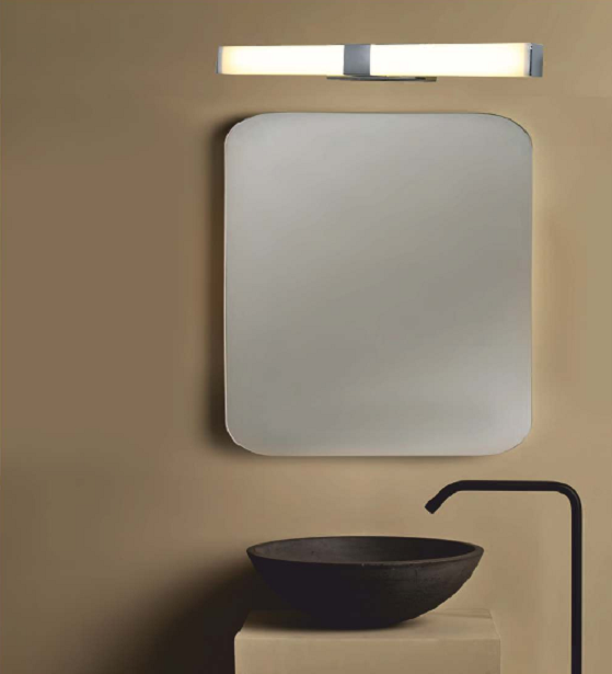 SUAVE METAL WALL LAMP WITH CHROME FINISH
