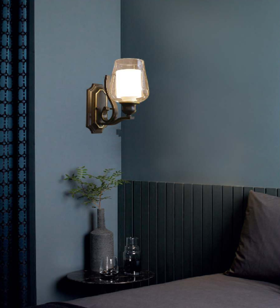GLITZY RUSTIC BLACK AND GOLD WALL LAMP