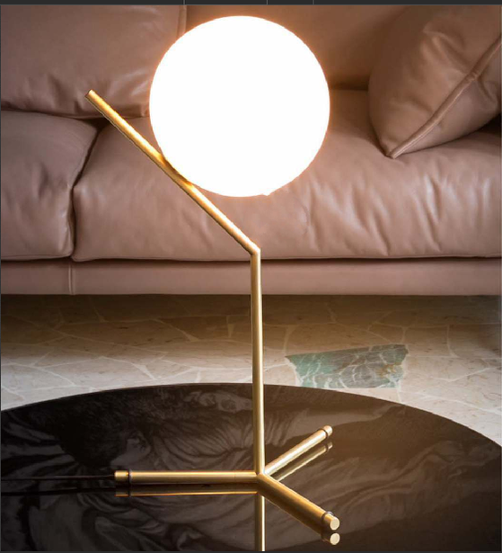 HOOP MILKY WHITE METAL TABLE LAMP