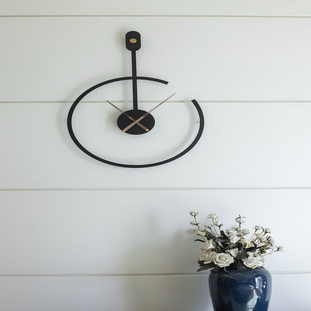 SHAPE DESIGNER DECORATIVE WALL CLOCK