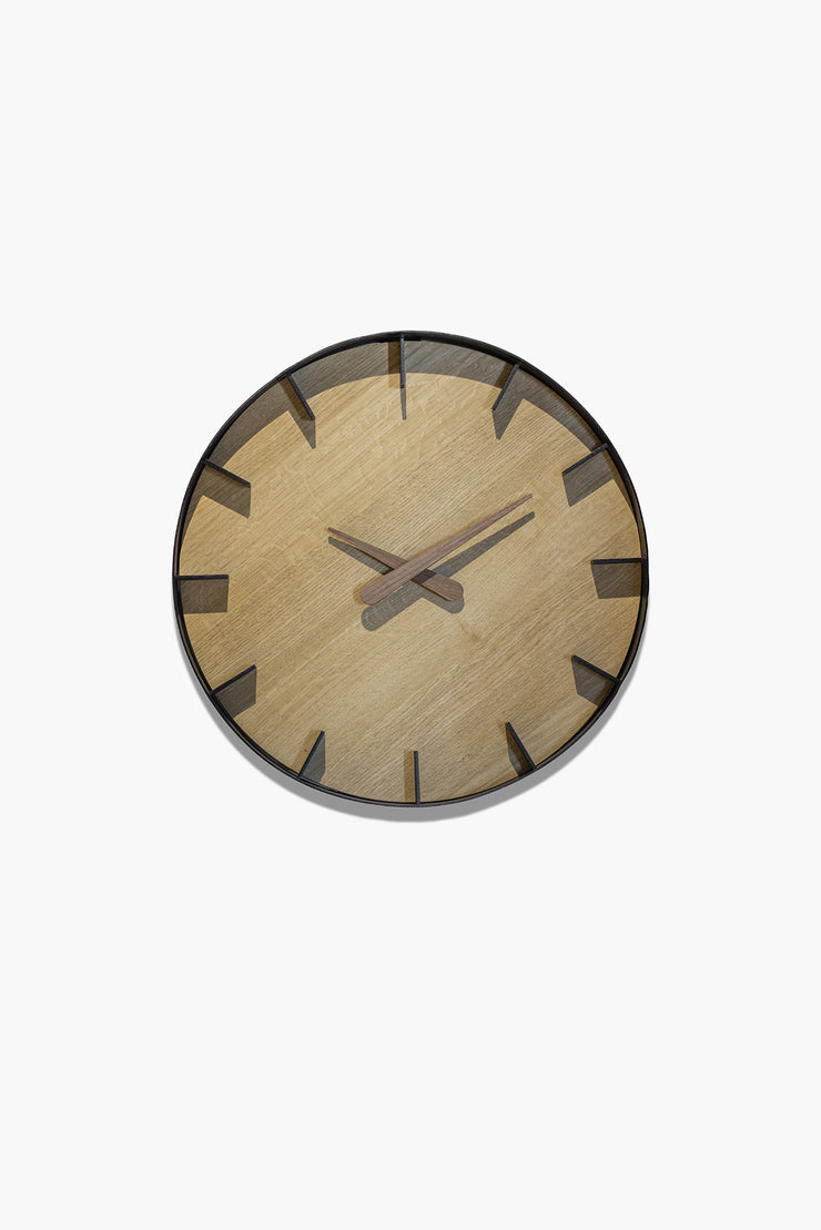 STUDIO STYLE BLACK METAL WALL CLOCK