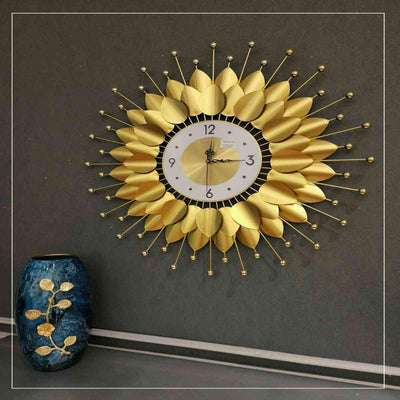 ANTIQUE GOLDEN METAL FOLIATED ANTIQUE WALL CLOCK
